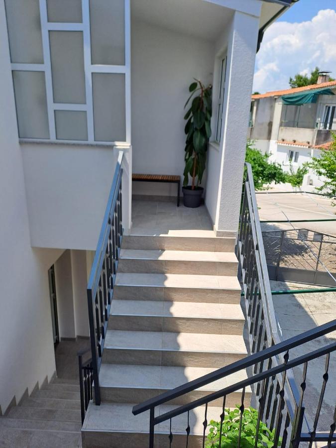 Sunshine Apartment Sovlje Tribunj  Exterior photo