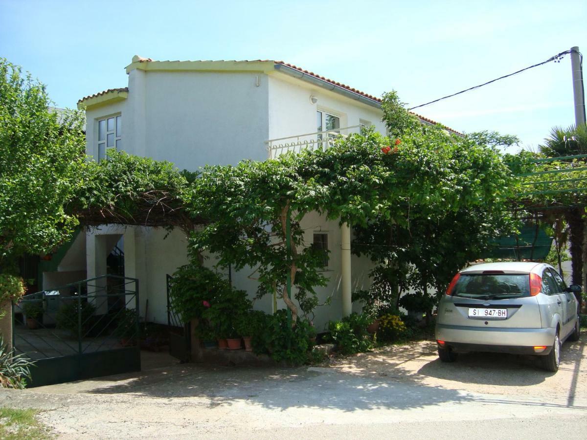Sunshine Apartment Sovlje Tribunj  Exterior photo